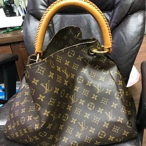 Artsy MM LV purse